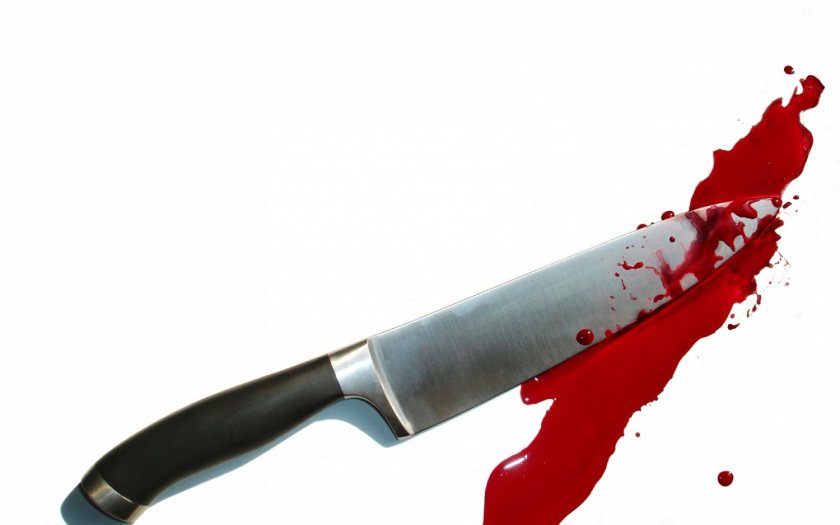 Клошар намушка с нож клиент на магазин в Разград