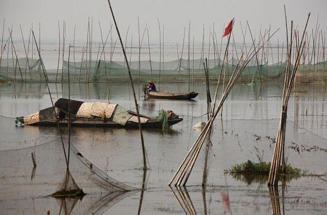 Страховити наводнения потопиха китайската провинция Хубей (ВИДЕО)