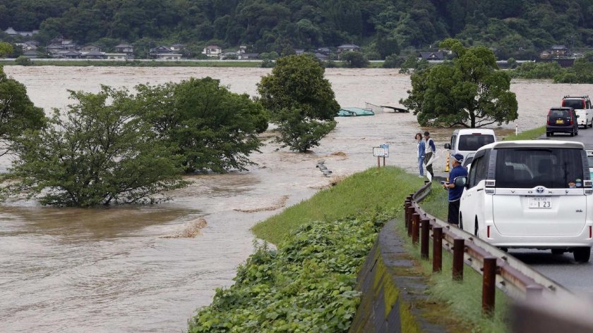 Порой наводни старчески дом и взе 14 жертви в Япония (СНИМКИ)