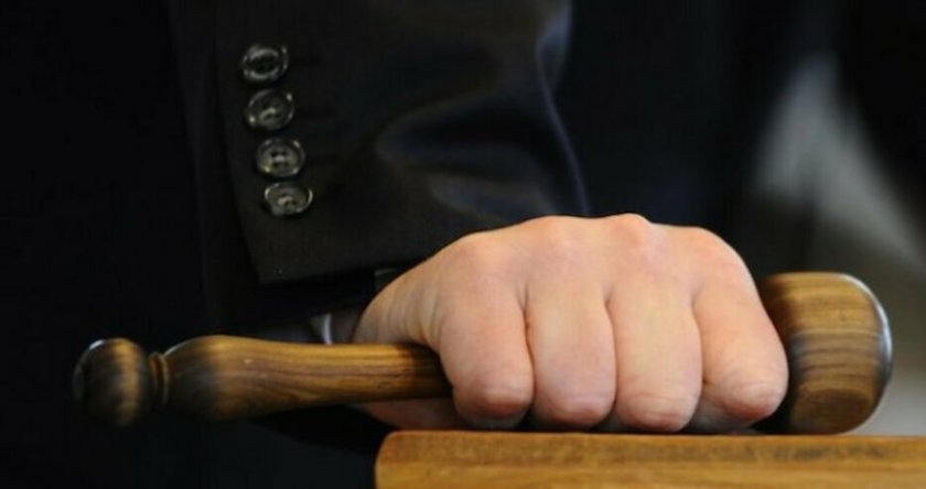 Условна присъда и 10 000 лв. глоба за нарушителка на карантина в Димитровград