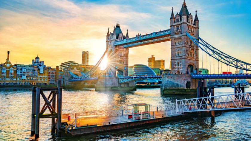 Плагиати: Лондон свива ДДС за туризма и ресторантьорството
