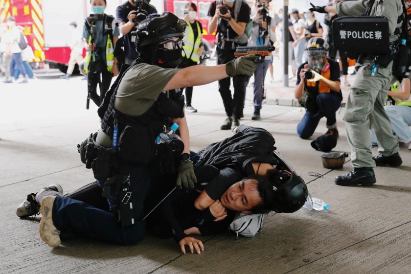 180 задържани на протести в Хонконг