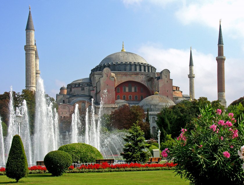САЩ моли Турция „Света София” да не става джамия