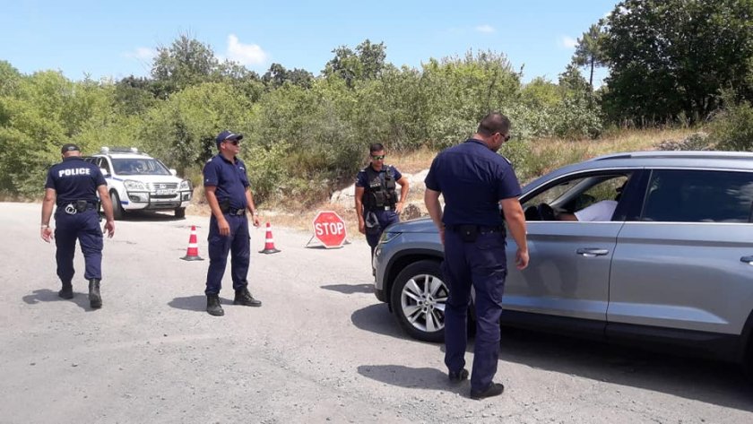 Полицията затвори пътя към Бургас заради протестите край „Росенец“