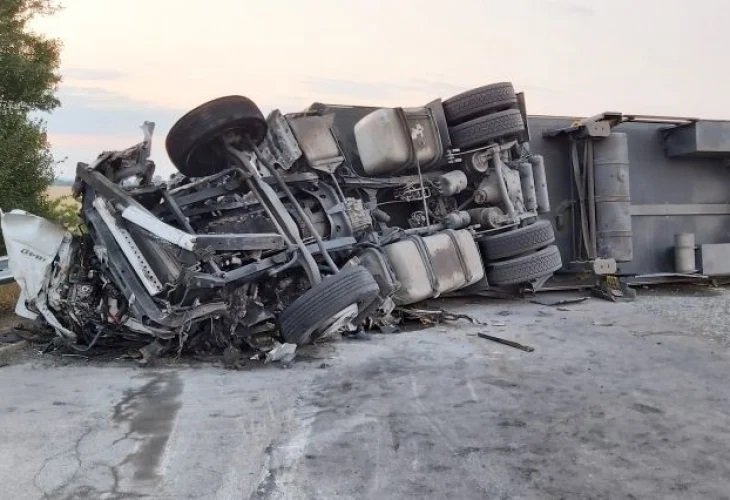 Експерти: Няма мантинела, която да спре тира-убиец