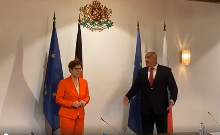 Започна срещата между Бойко Борисов и военният министър на Германия 