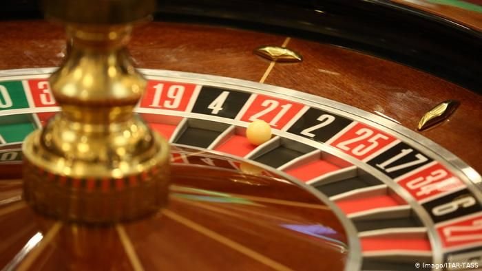 Парламентът реши: НАП поема контрола над хазарта 