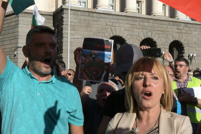 Мая Манолова иска ул. „Протестна” в София