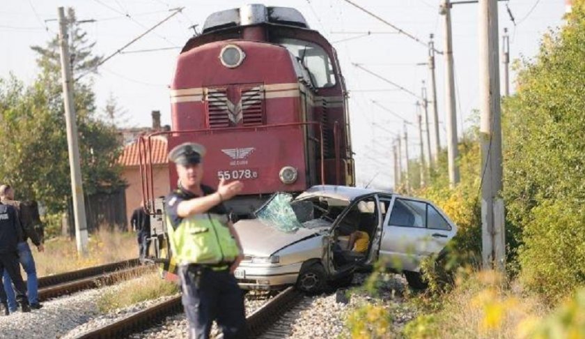 Влакът край Разград уби мъж, сестра му е в кома