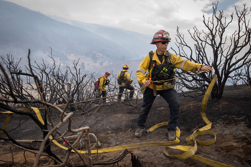 Горският пожар в Калифорния се разраства