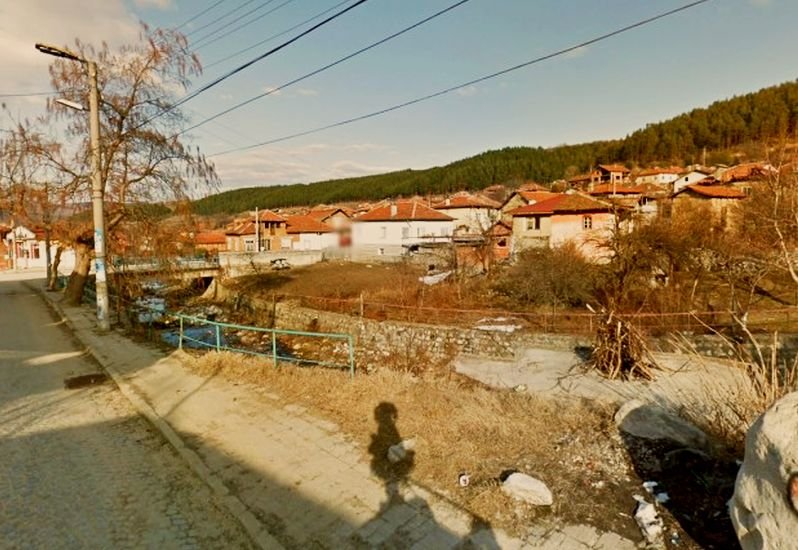 Жесток побой и смърт разтърсиха пазарджишко село