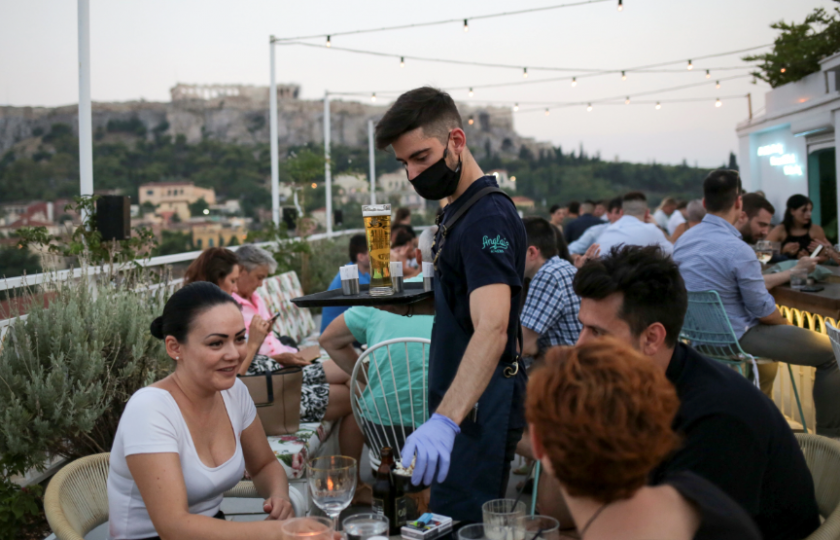 Гърция с нови ограничения срещу коронавируса