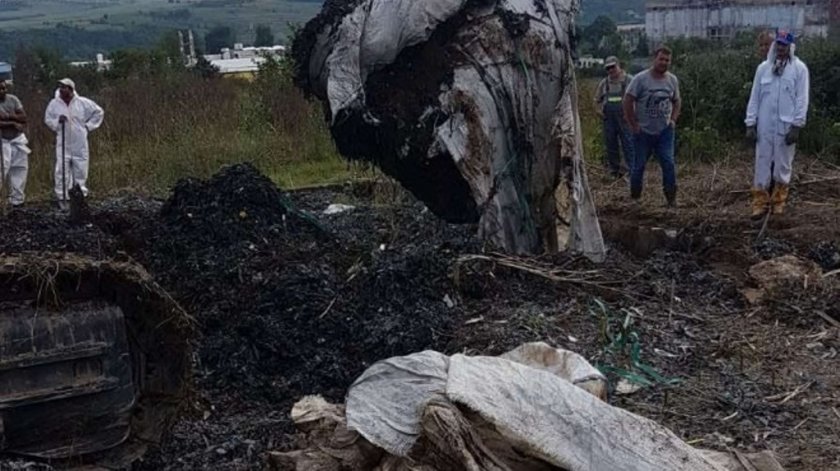 210 тона отпадъци на братя Бобокови са загробени в село Рупци