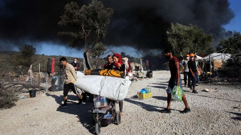 Втори пожар довърши останките в бежанския лагер на о-в Лесбос