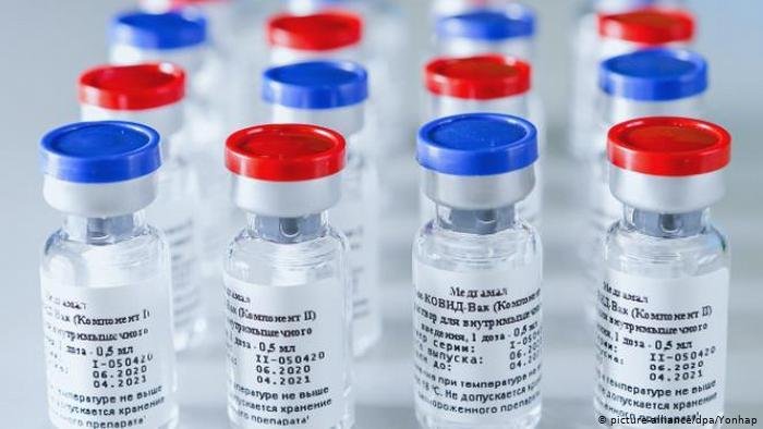 Руската ваксина вече е в търговската мрежа