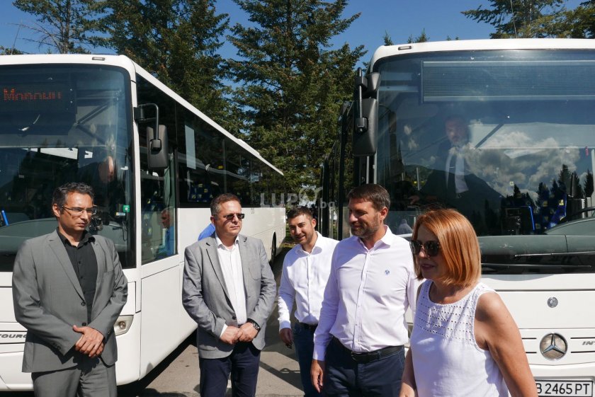 Фандъкова пуска нови автобуси до Витоша