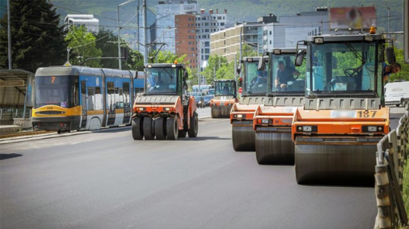 От утре пускат движението по бул. „България“ в София