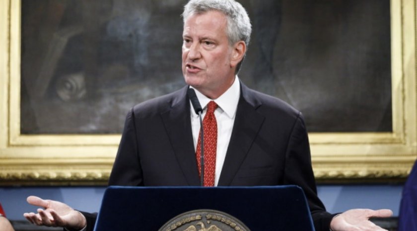 Кметът на Ню Йорк излиза в отпуск, няма пари