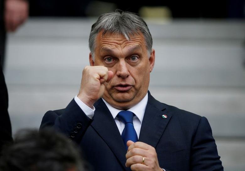 Виктор Орбан ще оправя и САЩ