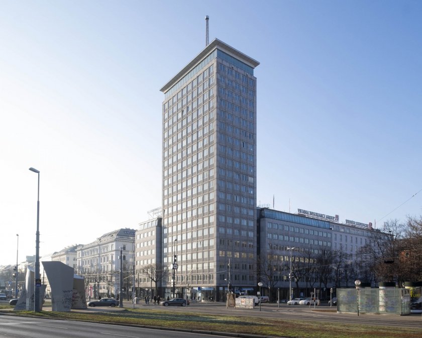 Българка ще опакова известна сграда във Виена