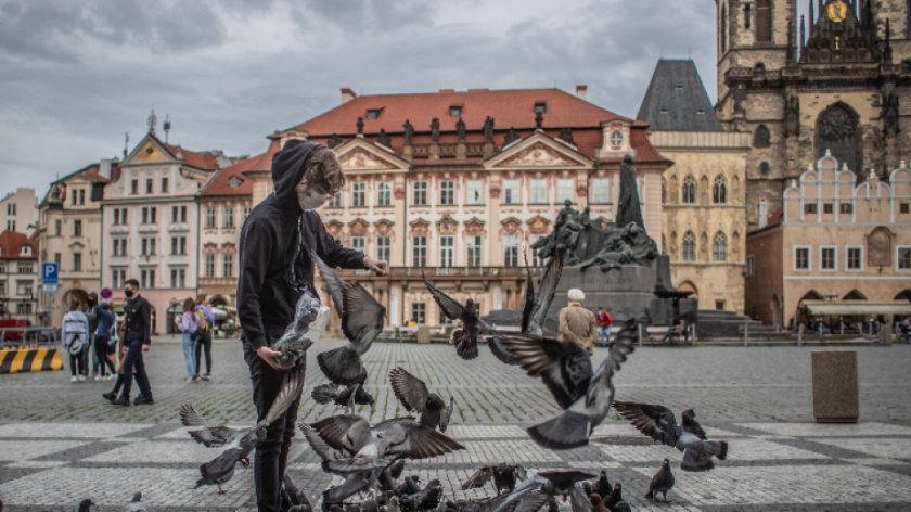 Чехия обмисля въвеждане извънредно положение заради коронавируса