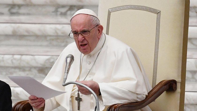 Папата: Изтеглете инвестициите си от компании, които не пазят околната среда