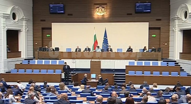 Ветото над изборния кодекс - отхвърлено 