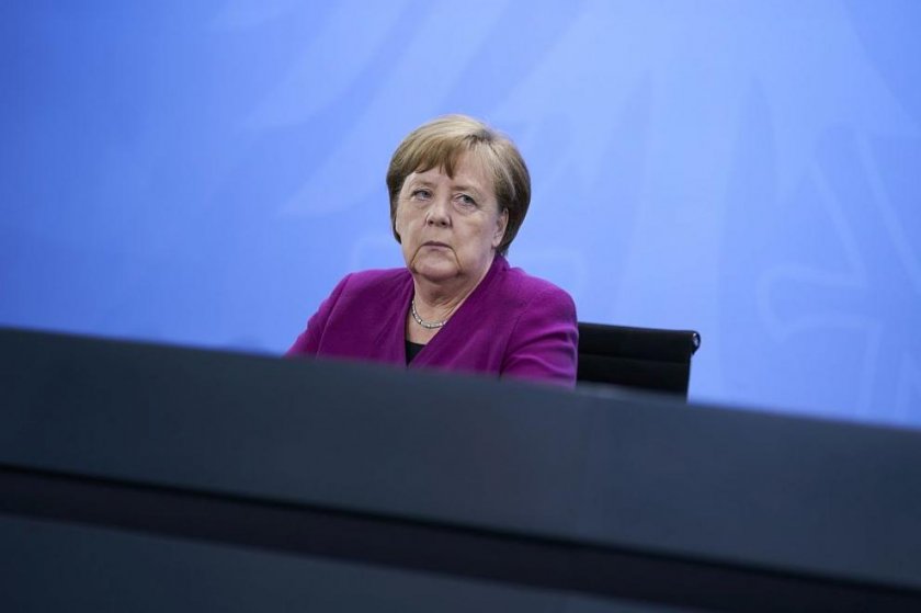 И Меркел след Макрон обяви силна тревога заради COVID-19 