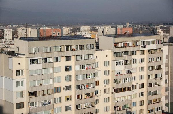 Всяко второ жилище в страната е пренаселено, всеко четвърто в София - празно