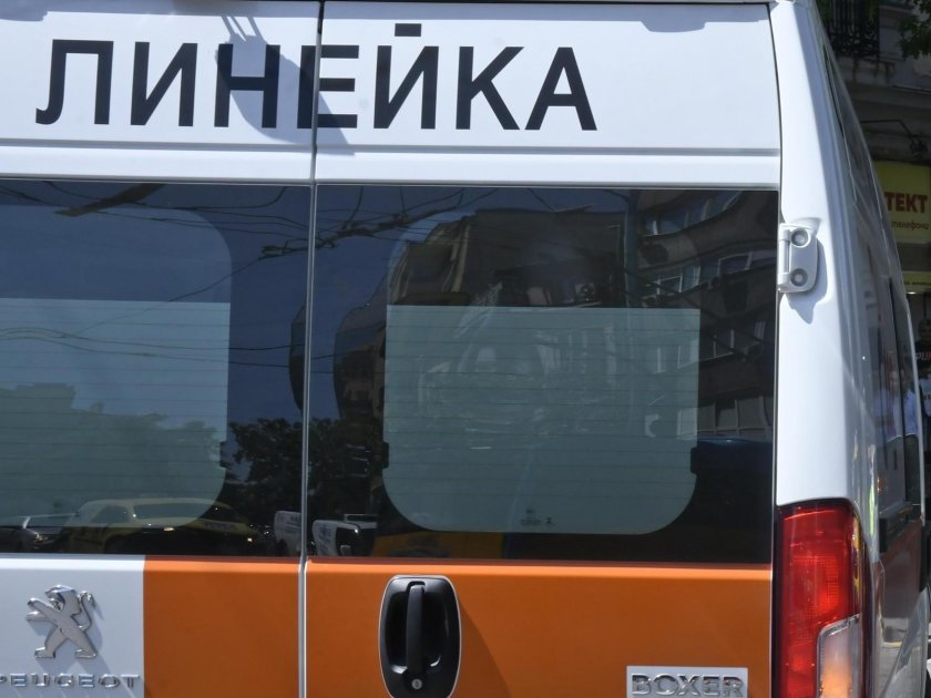Възрастен шофьор загина при челен сблъсък край Бургас