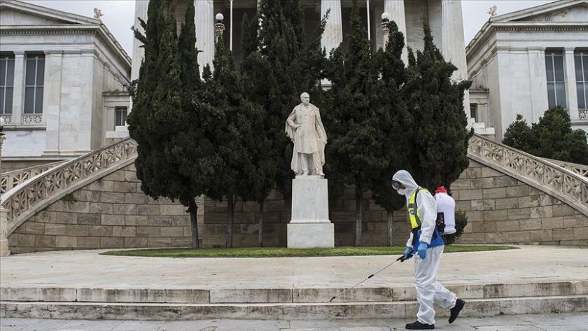 При 2000 случая: Гърция затваря напълно за 3 седмици