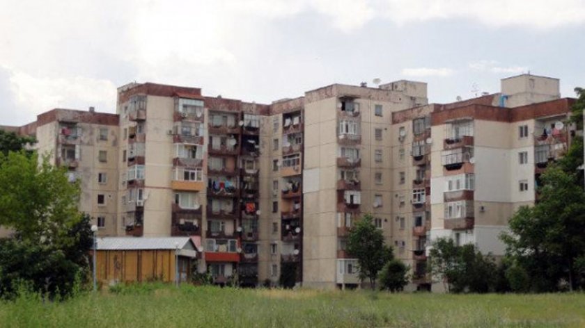Майка на 3 деца се хвърли от 10-ия етаж