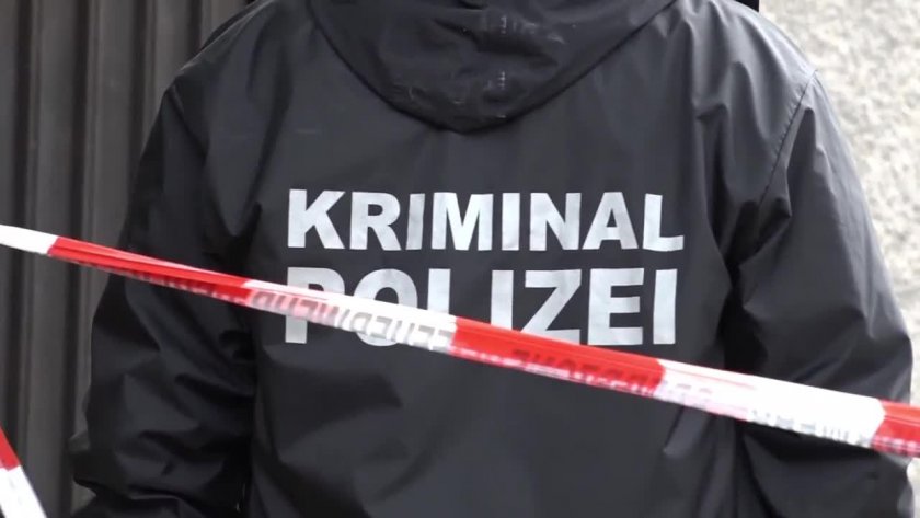 Отстраниха полицаи след екстремистки скандал в Германия