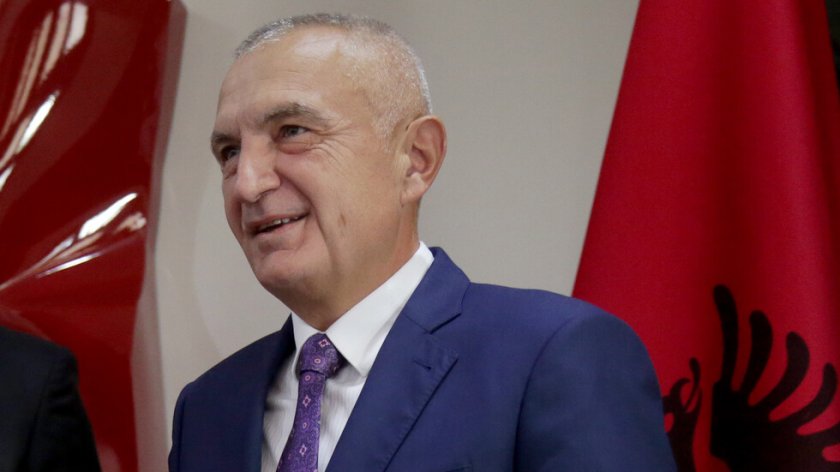 Глобиха президента на Албания за нарушаване на мерките срещу COVID-19
