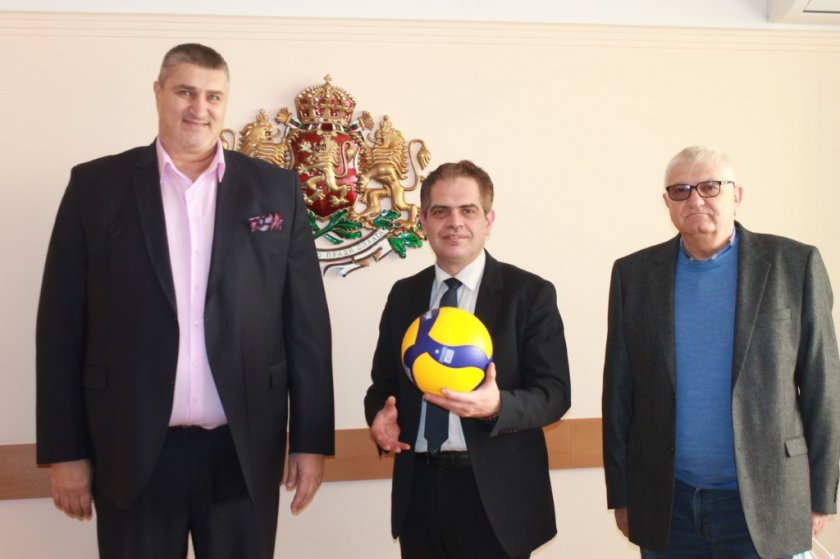 Лъчезар Борисов прие Любо Ганев, ще опита да помогне на волейбола