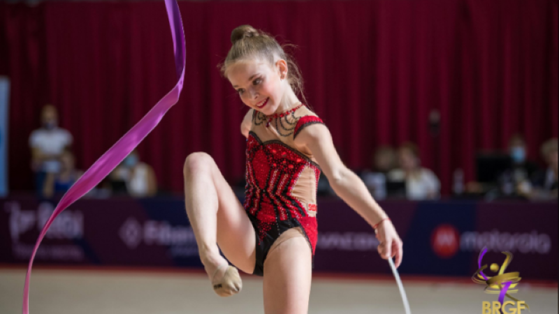Стиляна Николова стана европейска шампионка по художествена гимнастика