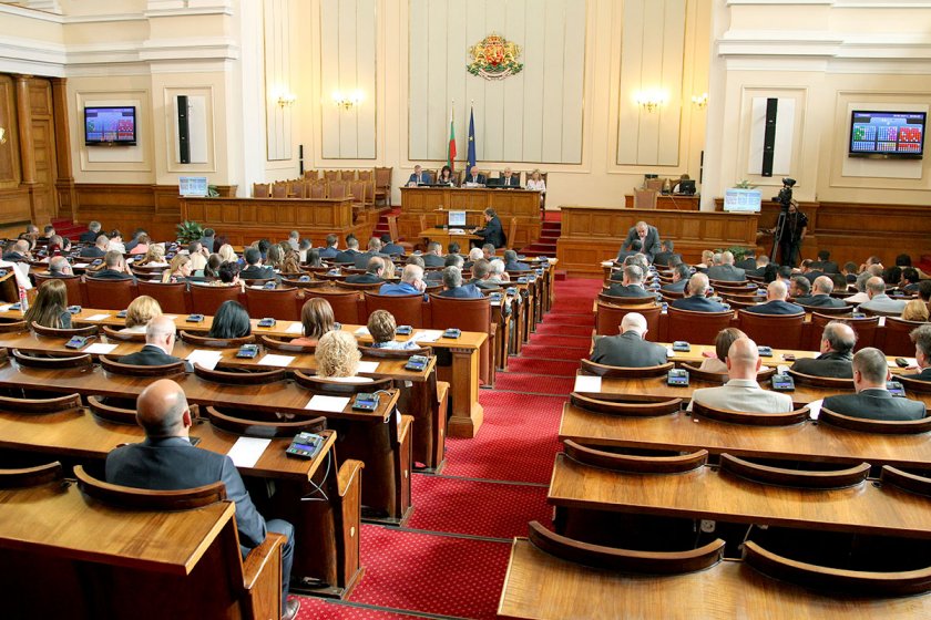 Парламентът одобри бюджетите на специалните служби