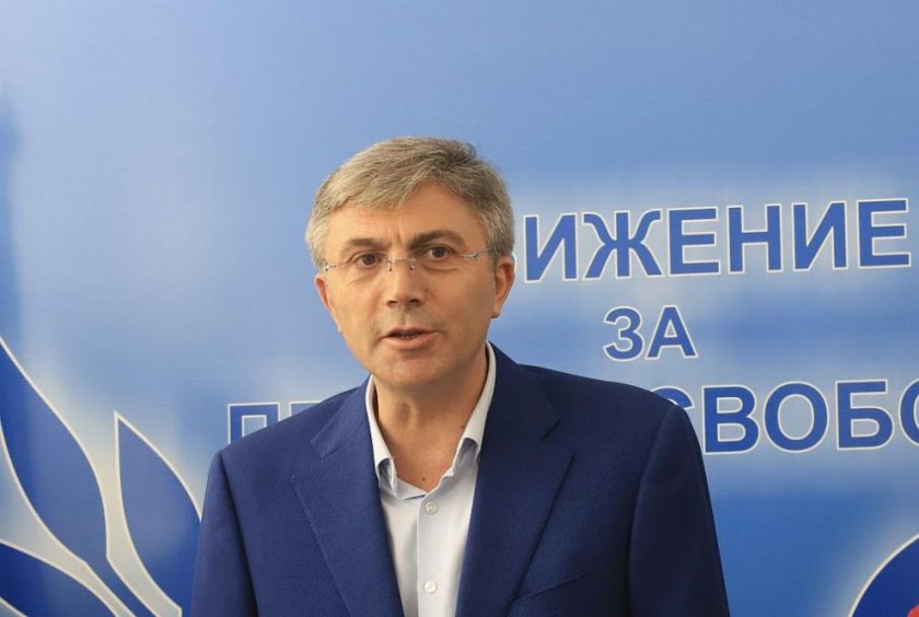 Карадайъ: Борисов или да освободи Ревизоро, или да подаде оставката на МС 