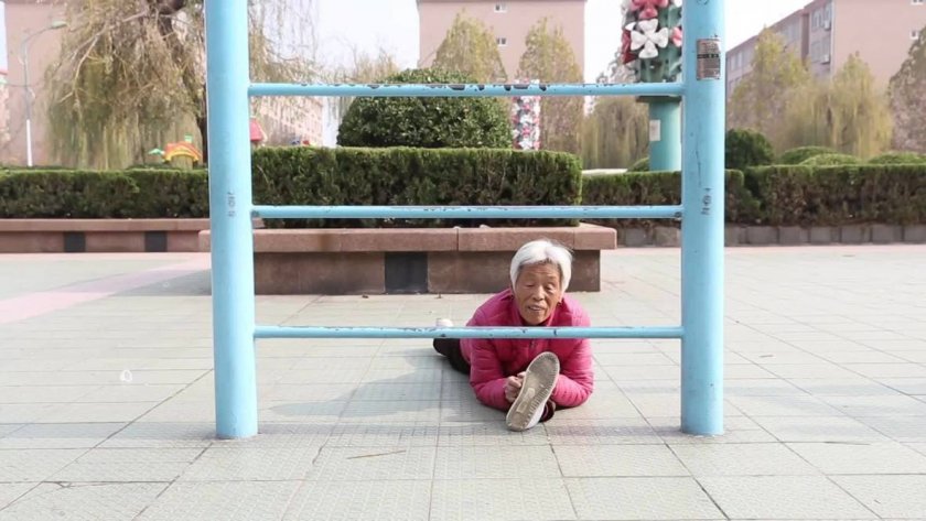 Китайска бабка е истинската жена-каучук