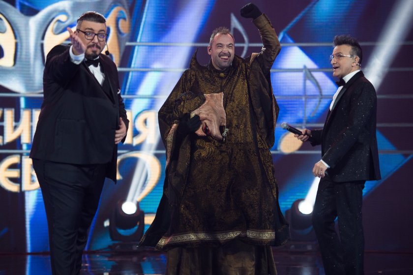 Баба Яга спечели втория сезон на „Маскираният певец“