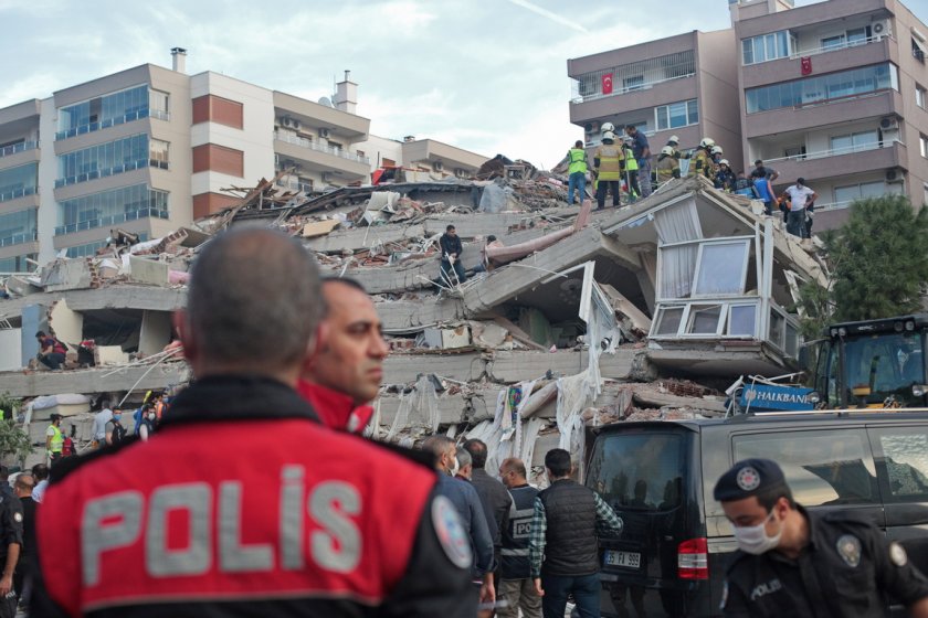 Силно земетресение удари Турция