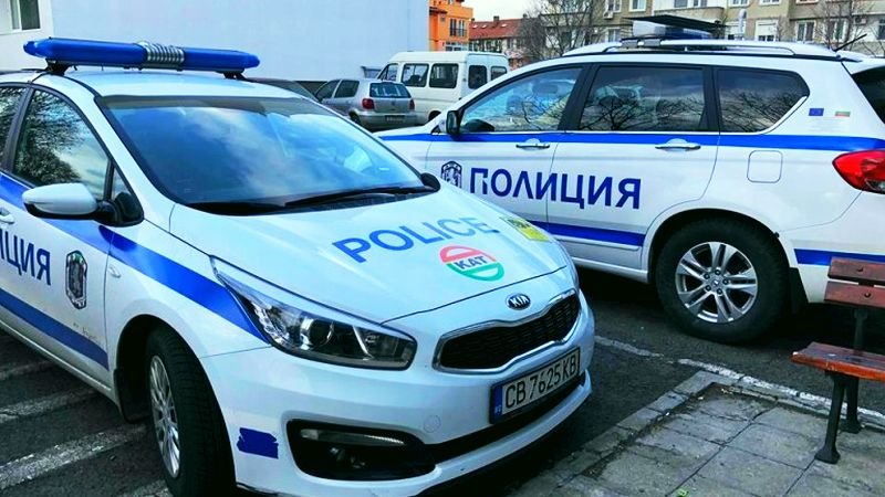 Две патрулки на МВР са ударени при различни инциденти в София