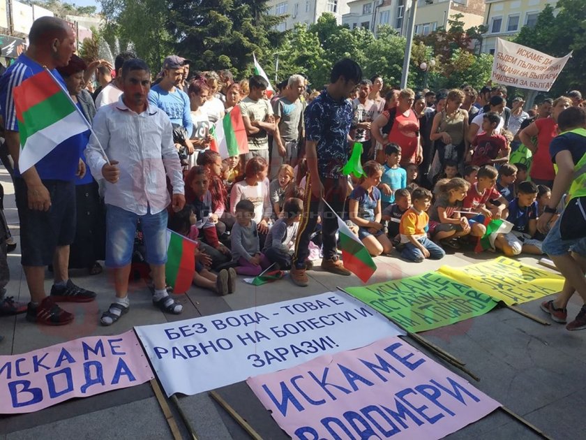 Бургас се вдига на протест заради водата