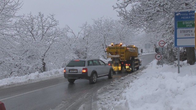 Тежка зима скова Северна България