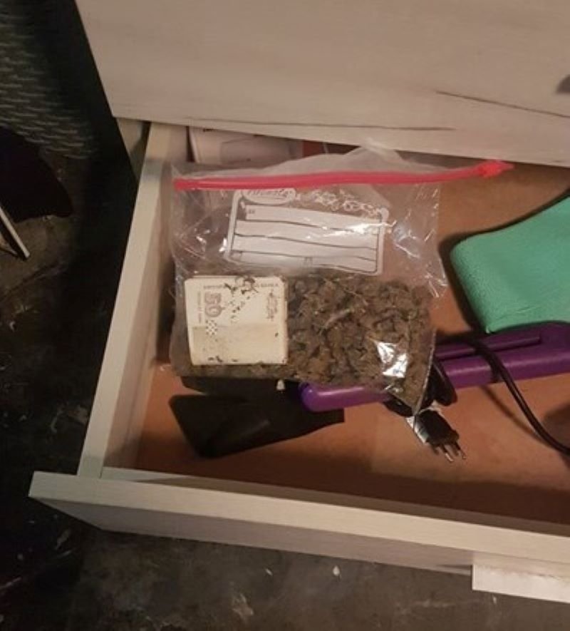 Хванаха мъж и жена с дрога във Варна 