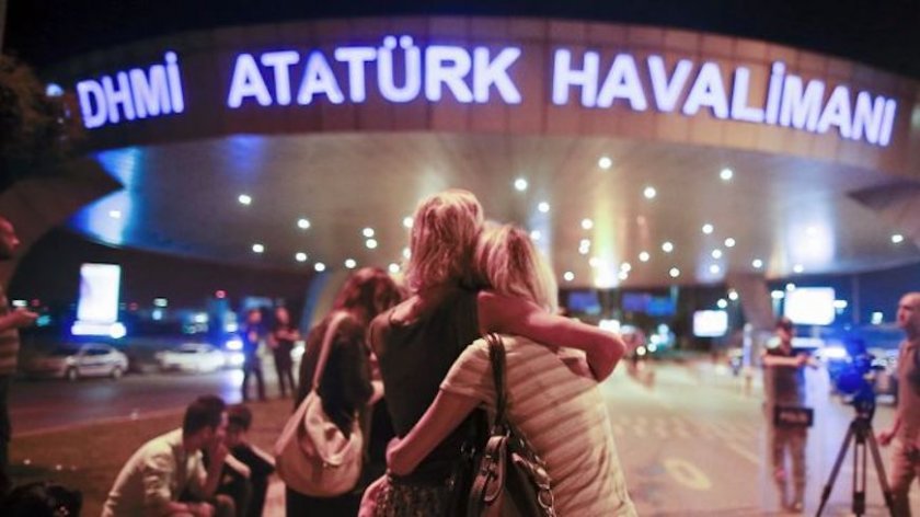 Турция иска негативен PCR тест дори и за транзитно преминаващи през летищата