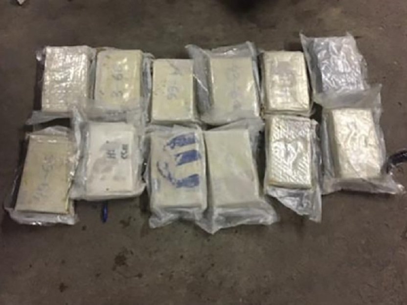 Гърция спипа 14 кила „бело“ в наш камион