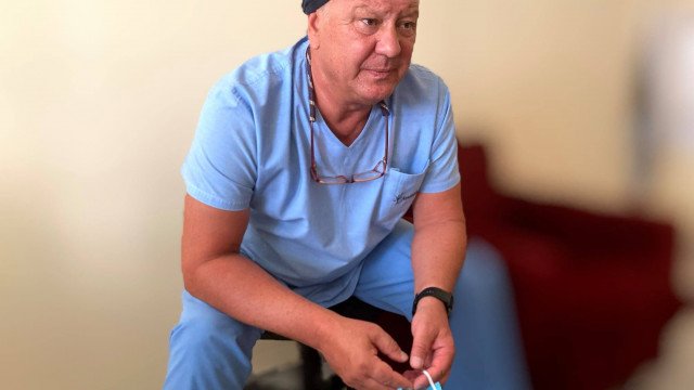 С чудо операция спасиха от ампутация катастрофирала
