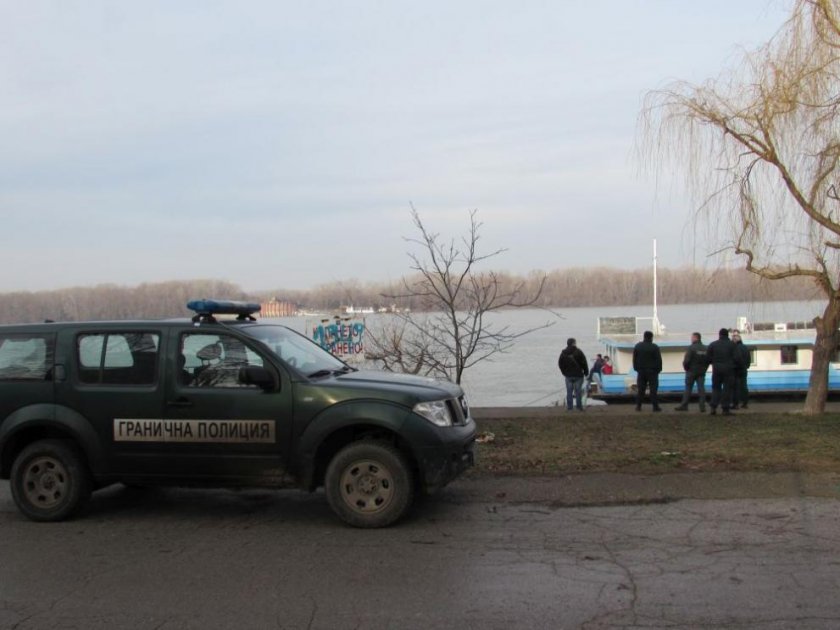 82-годишен се удави в Дунав, подозират самоубийство