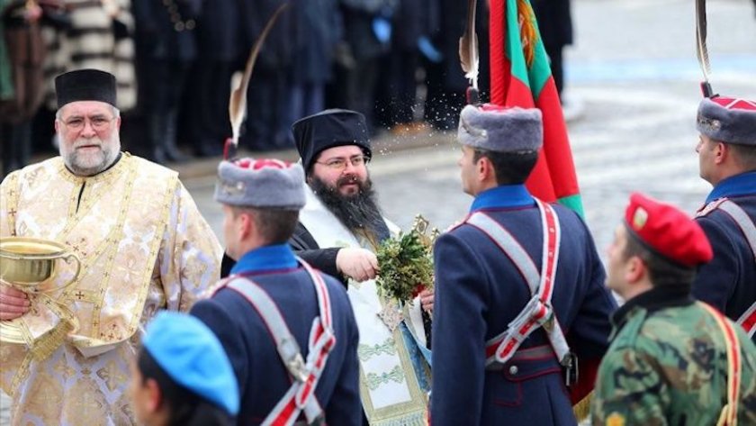 Богоявленски водосвет на знамената светини на Българската армия в София